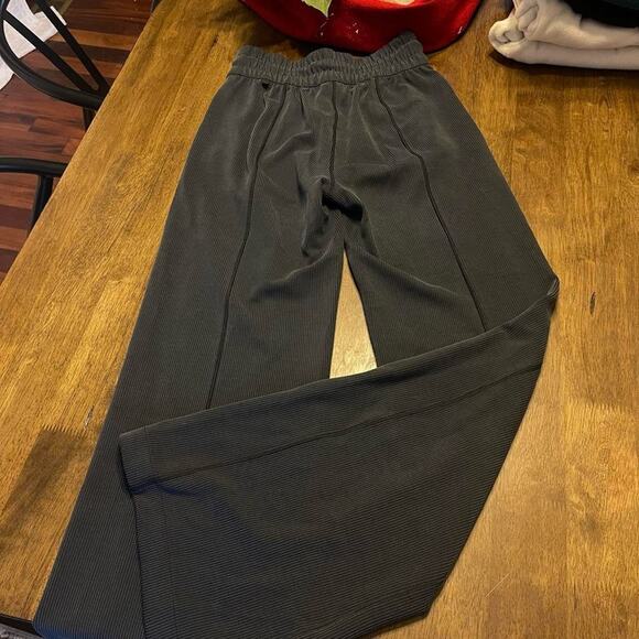 BRAND NEW WORN ONCE!!!!!!! lululemon ribbed softstreme pant
o - Picture 7 of 8
